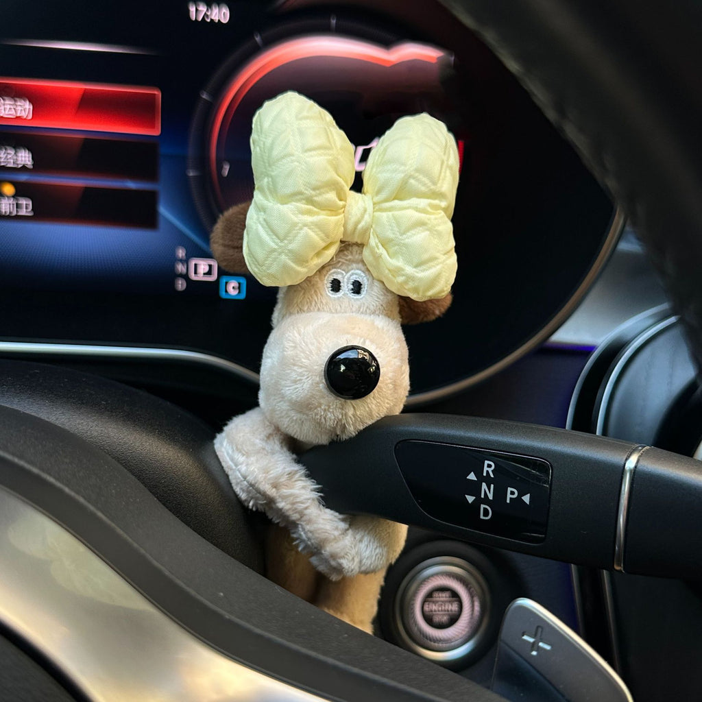 Car small ornaments cute head dog plush doll sentimental car interior decoration supplies