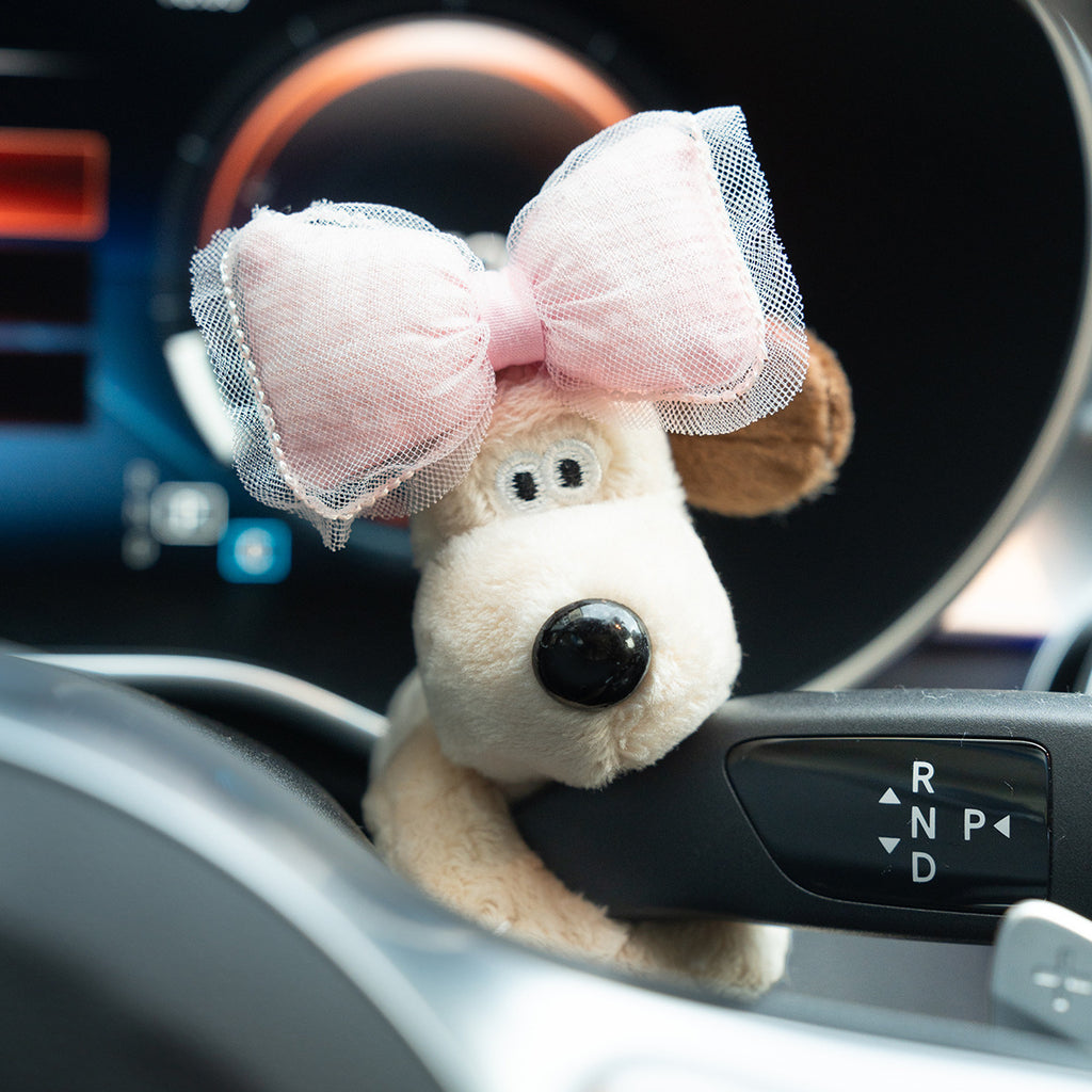 Car small ornaments cute head dog plush doll sentimental car interior decoration supplies